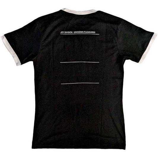 Een foto van een Joy Division Ringer T-Shirt