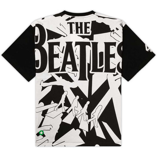 Een foto van een The Beatles T-Shirt