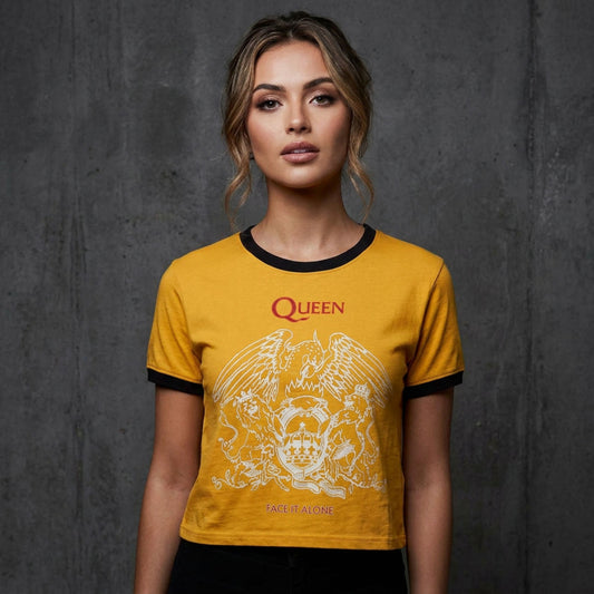 Een foto van een Queen Crop Top
